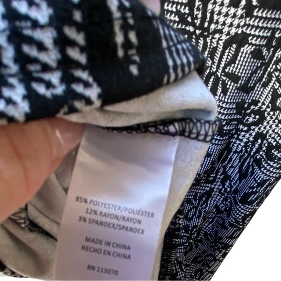 Nina Leopard Black and White Floral Bell Sleeve Mini Dress I Size: L - Picture 8 of 8